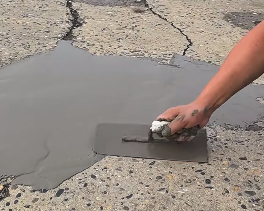 曲麻莱CGM 高效薄层道路修补料（CGM 道路抢修料）